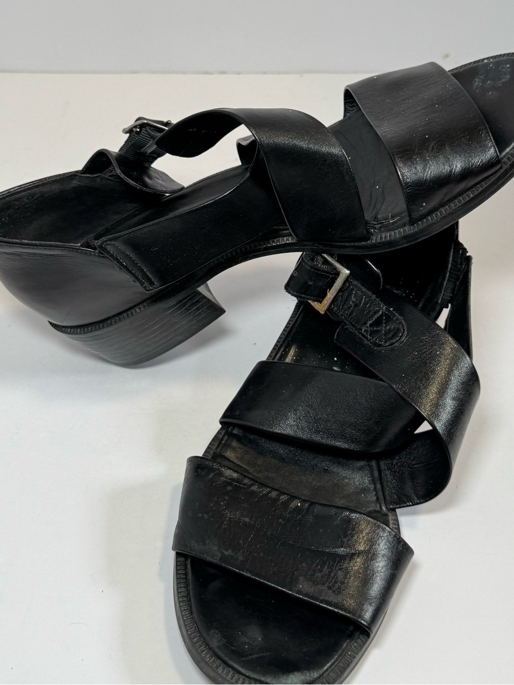 Munro American black leather strappy wedge sandals 7 - Picture 8 of 9